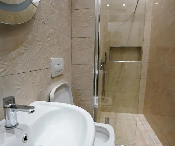 Helin's By Backpackers