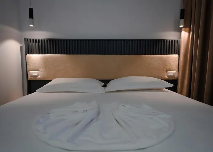 Helin's By Backpackers Hostel Berat