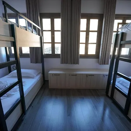 Helin's By Backpackers * Berat